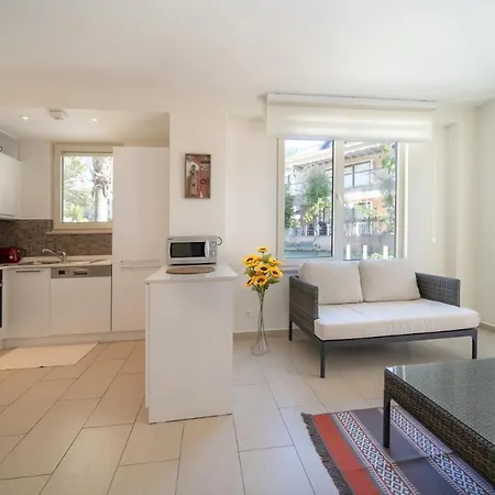 Two-bedroom In - Aquarius Apartament